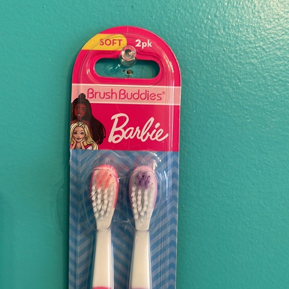Barbie Toothbrushes - Picture 12 of 16
